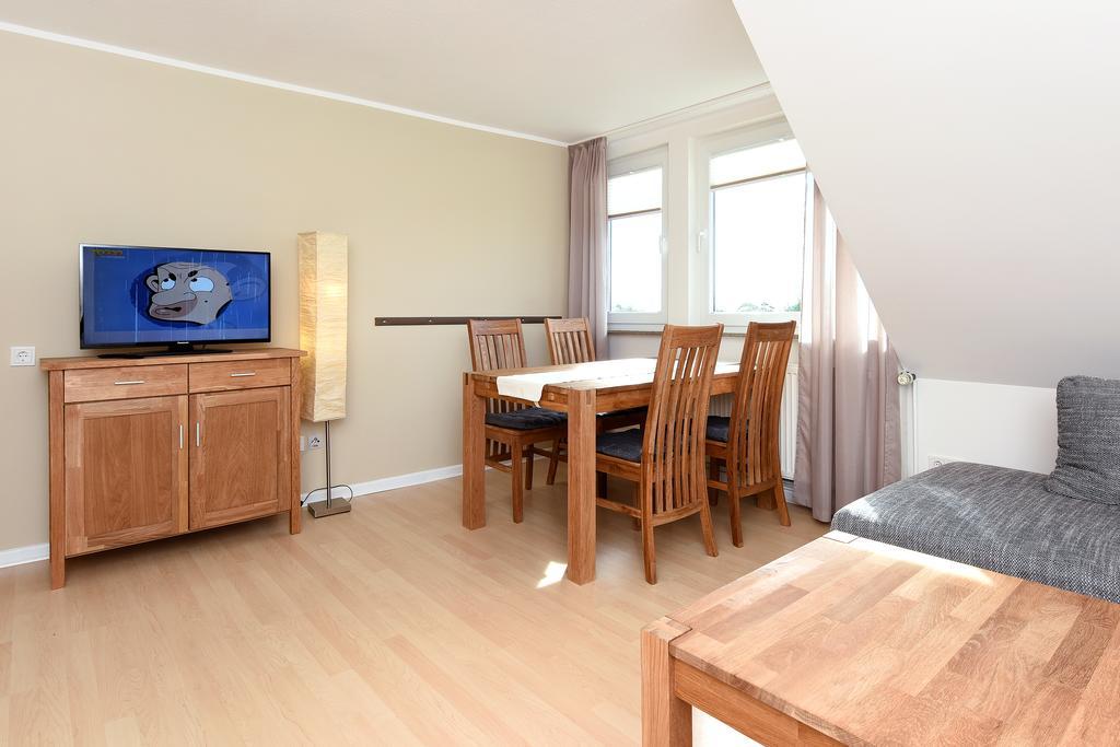 Reiterhof Gruendeich Apartment Holtgast ภายนอก รูปภาพ