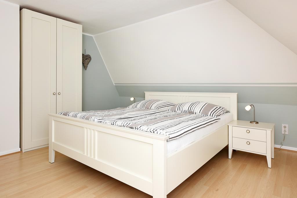 Reiterhof Gruendeich Apartment Holtgast ภายนอก รูปภาพ
